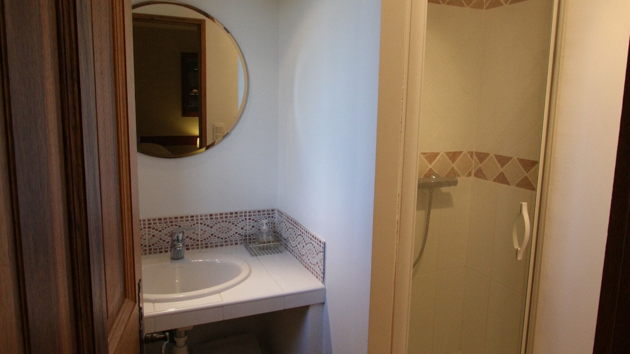 Photo of Bathroom in St.-Remy-de-Provence