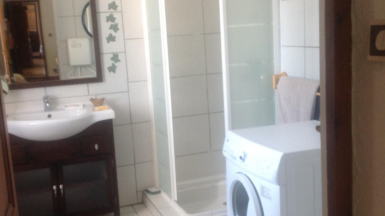 Photo of Bathroom in Aiglun
