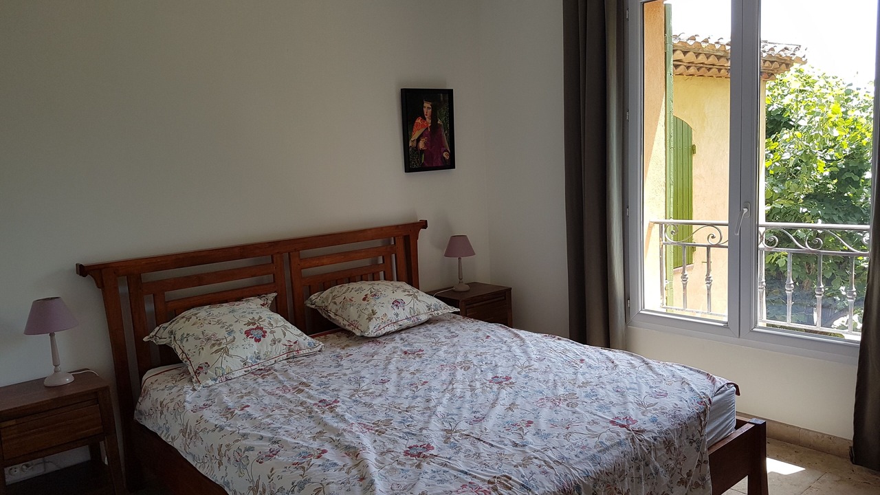 Photo of Bedroom in Eguilles