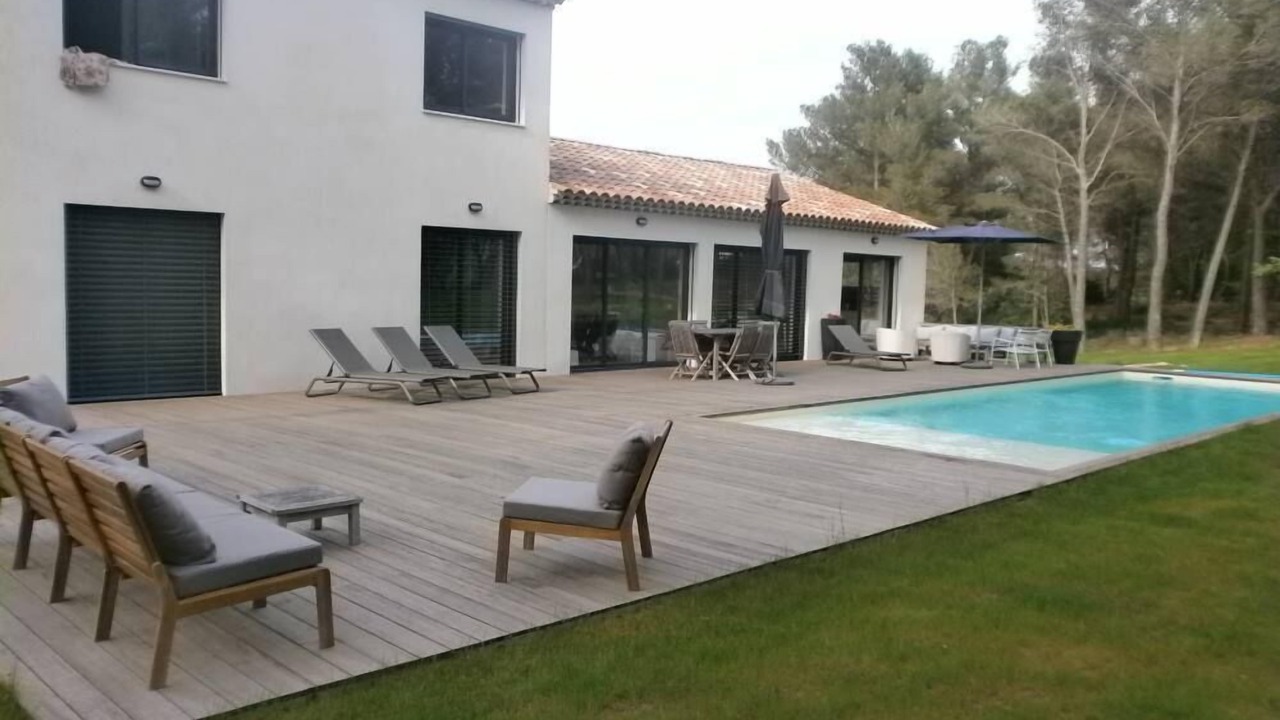 Photo of Outdoor in Rousset