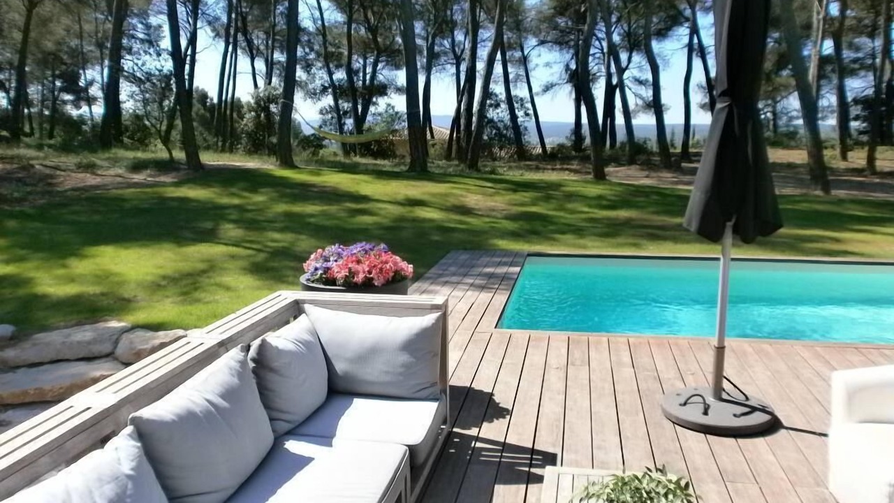Photo of Outdoor in Rousset
