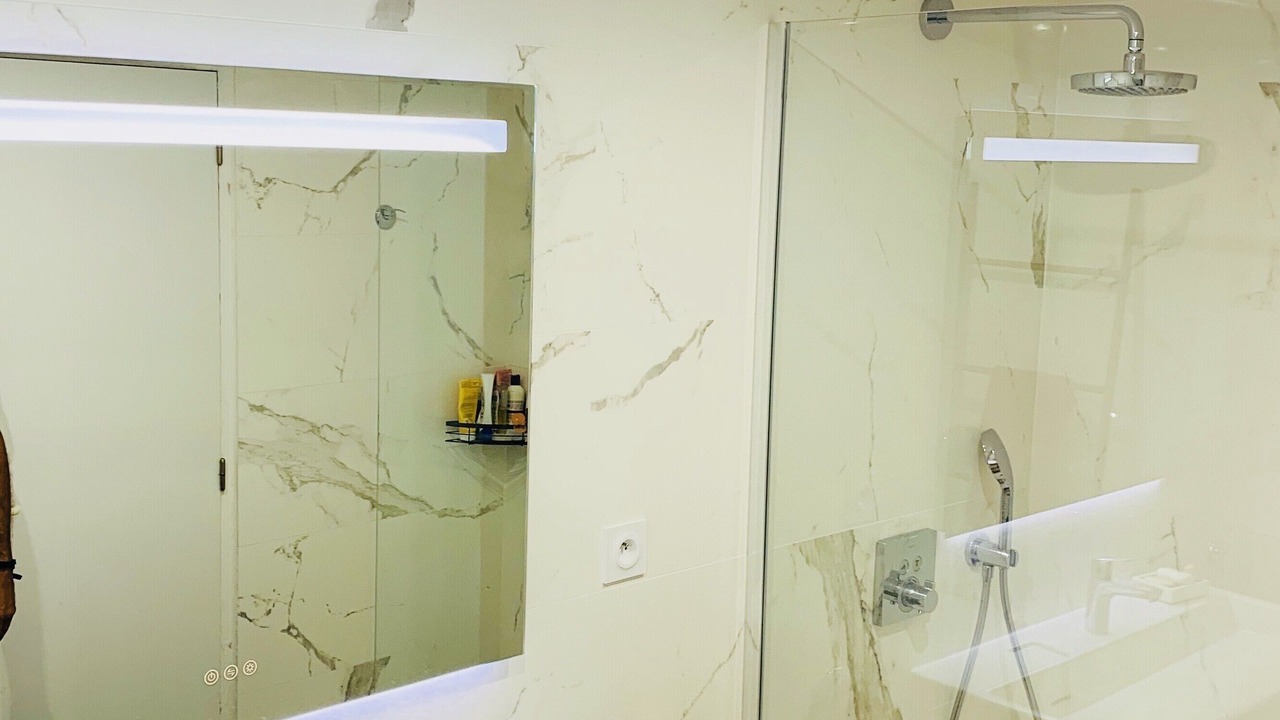 Photo of Bathroom in Arles