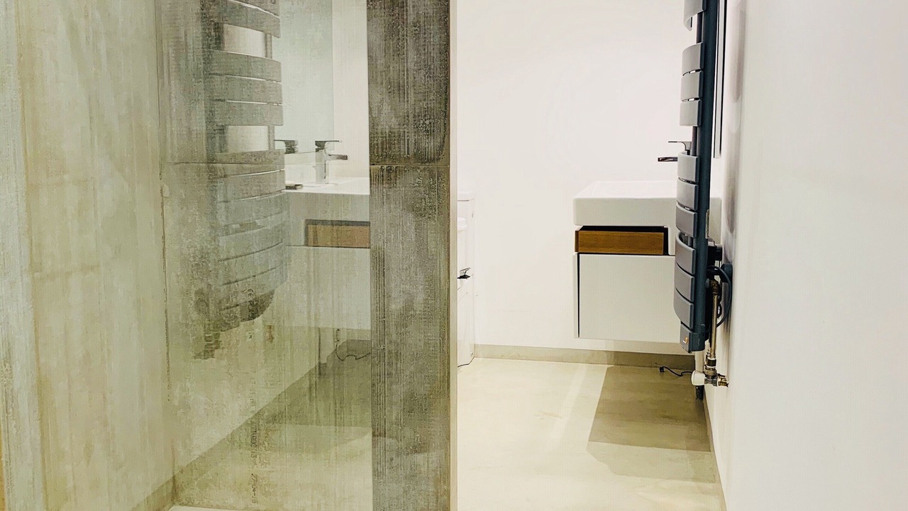 Photo of Bathroom in Arles