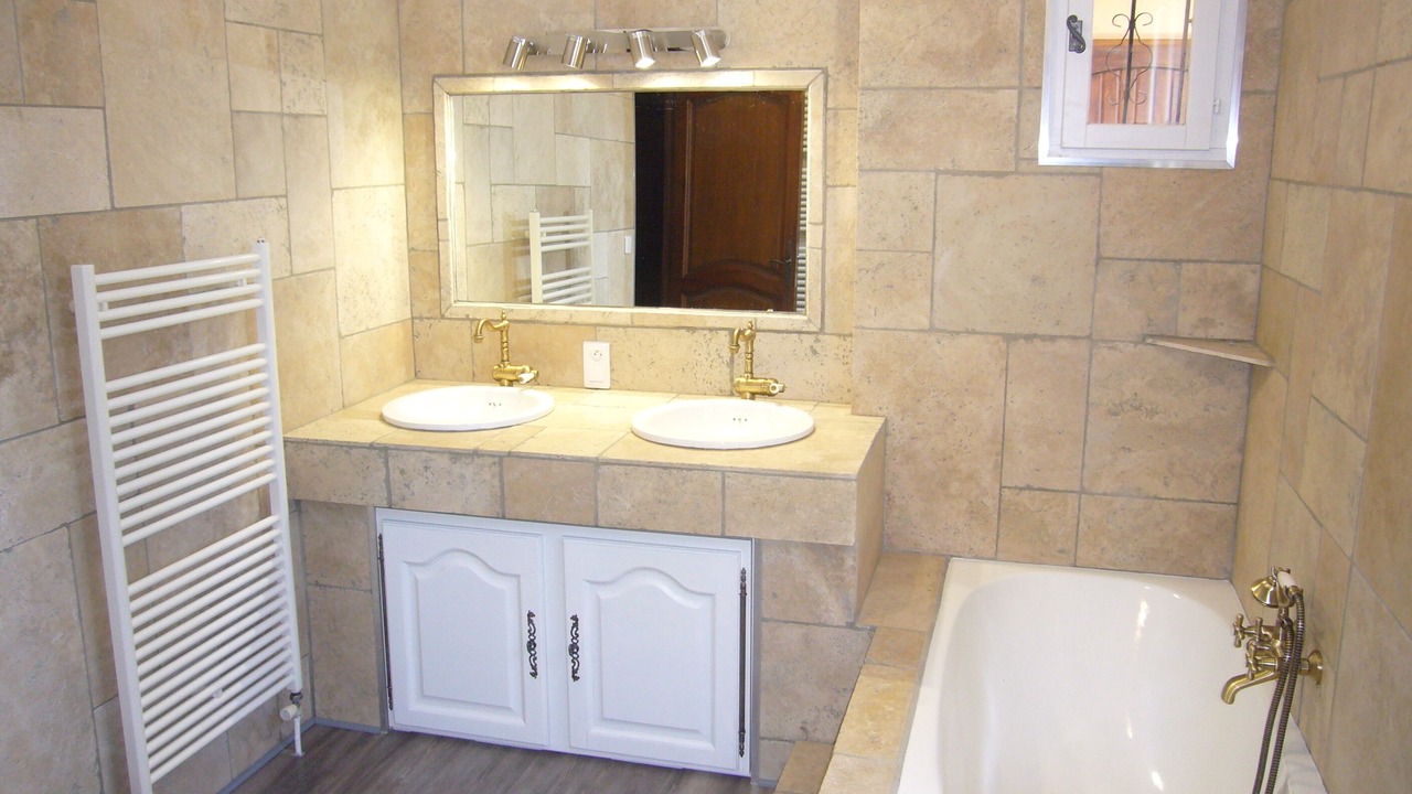 Photo of Bathroom in Senas