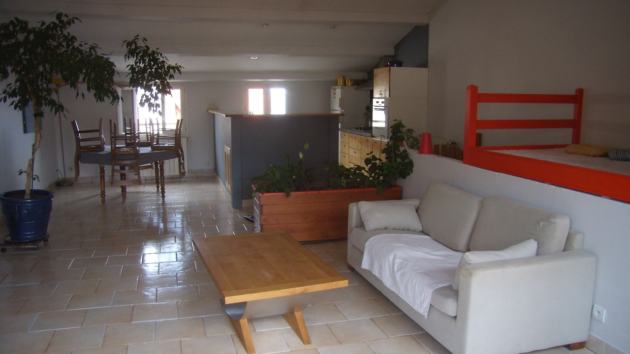 Photo of Livingroom in 8th Arrondissement