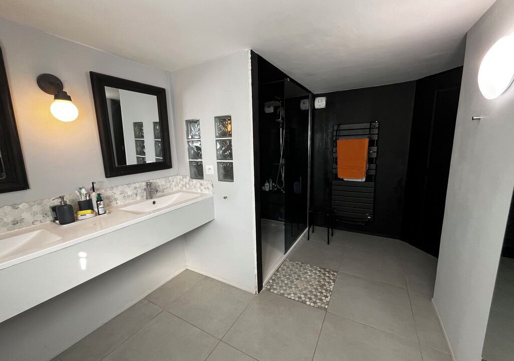 Photo of Bathroom in Pierrefeu-du-Var