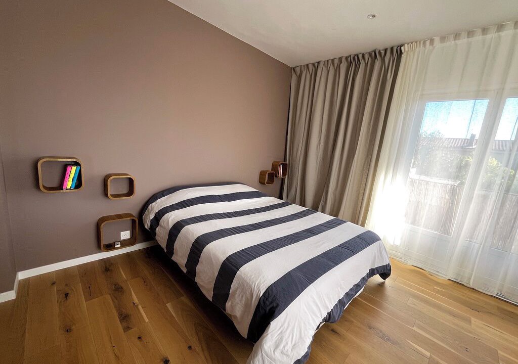 Photo of Bedroom in Pierrefeu-du-Var