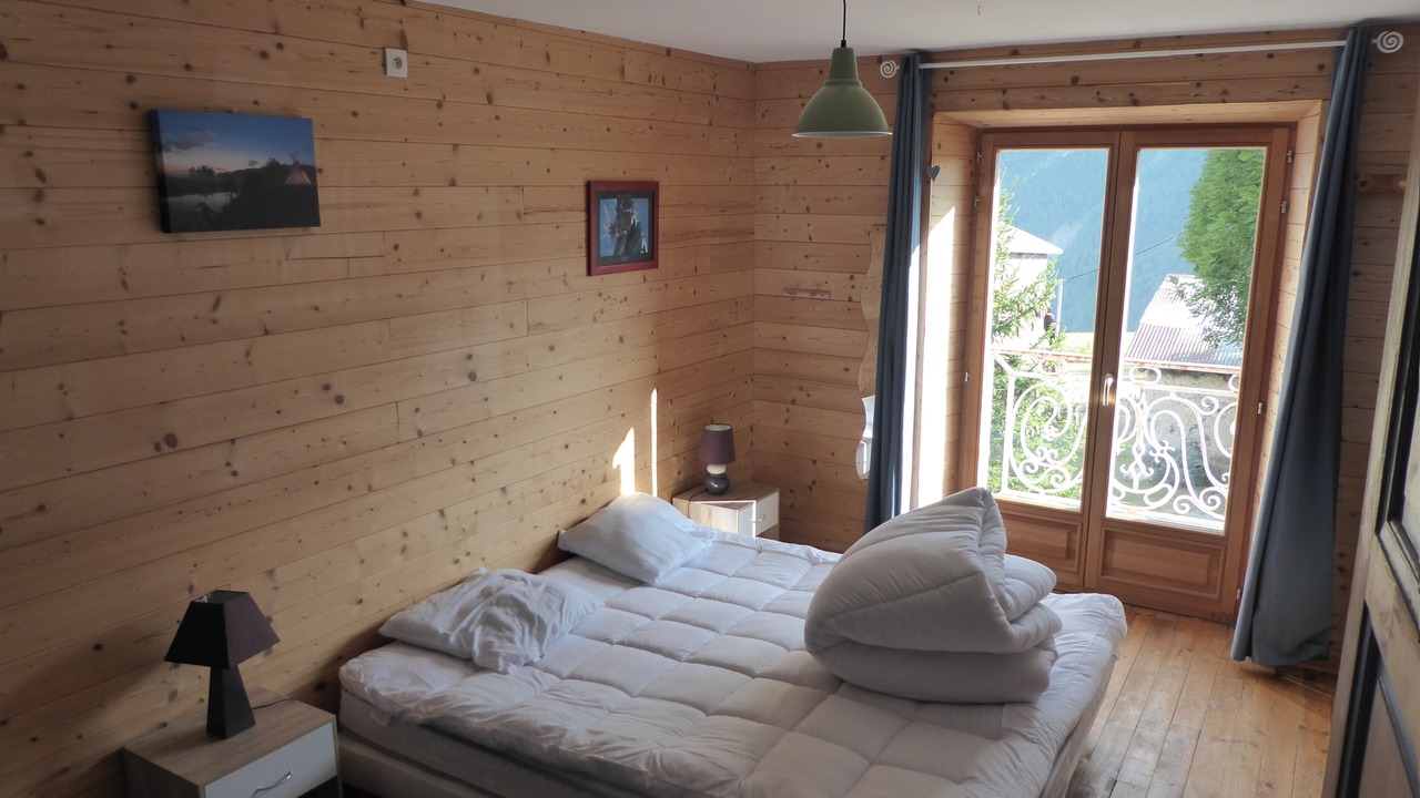Photo of Bedroom in Meyronnes