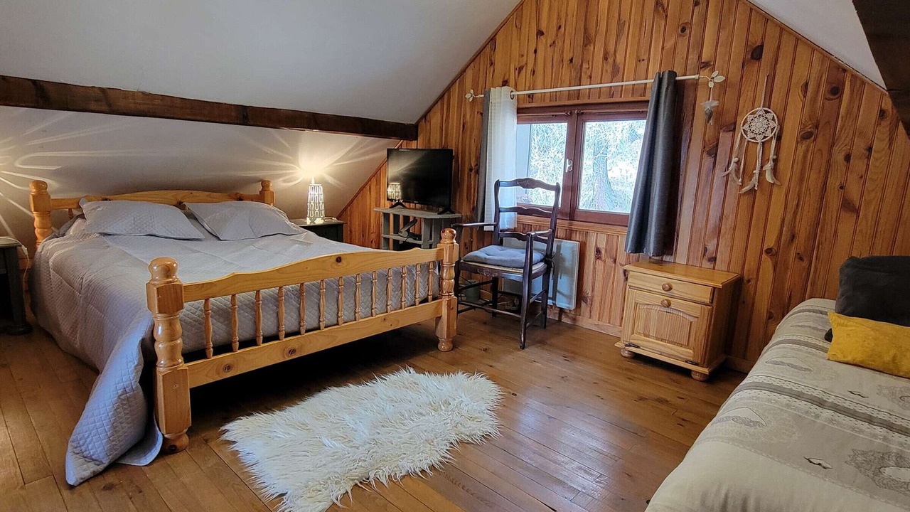 Photo of Bedroom in Saint-Michel-de-Chaillol