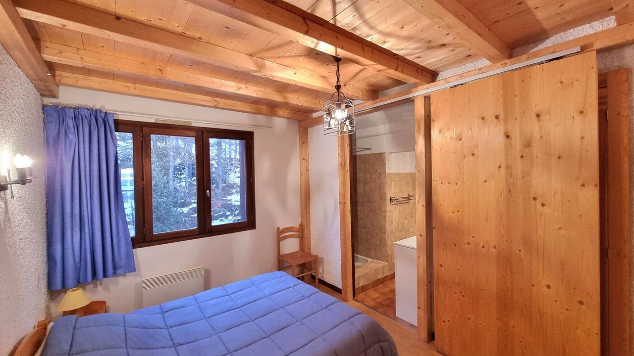 Photo of Bedroom in Saint-Michel-de-Chaillol