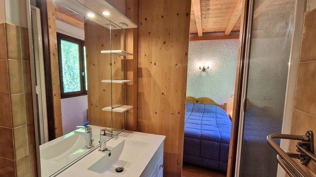 Photo of Bathroom in Saint-Michel-de-Chaillol