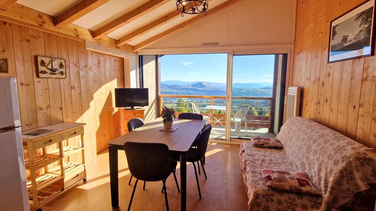 Photo of Livingroom in Saint-Michel-de-Chaillol