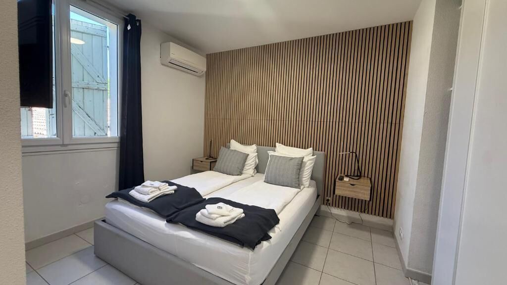 Photo of Bedroom in Prado - Republique