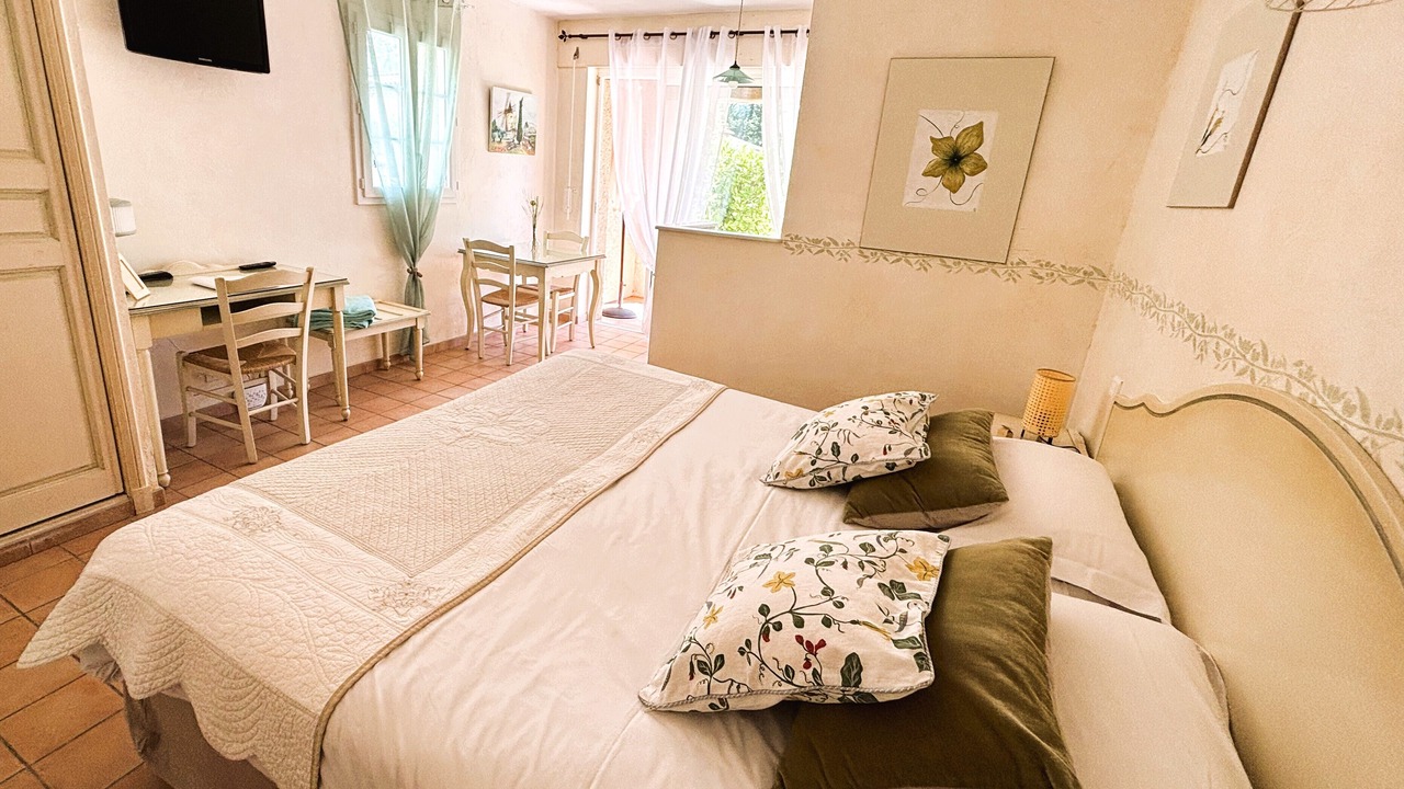 Photo of Bedroom in Tourrettes-sur-Loup