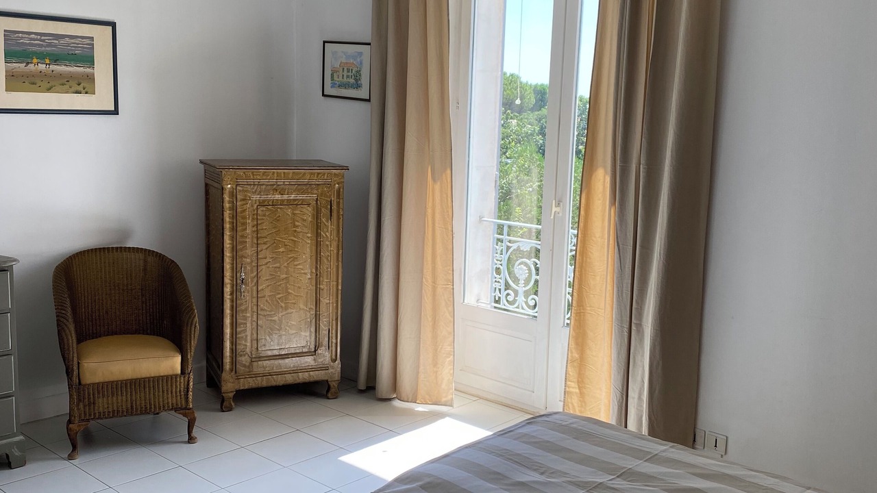 Photo of Bedroom in Maussane