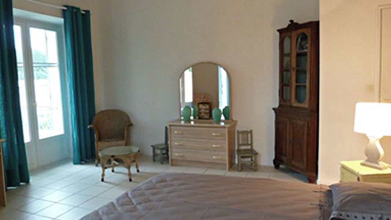 Photo of Bedroom in Maussane