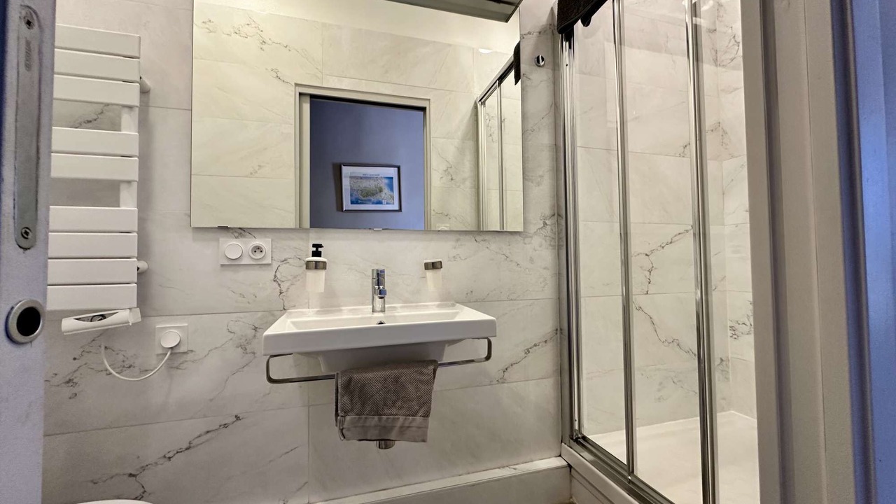 Photo of Bathroom in Sete