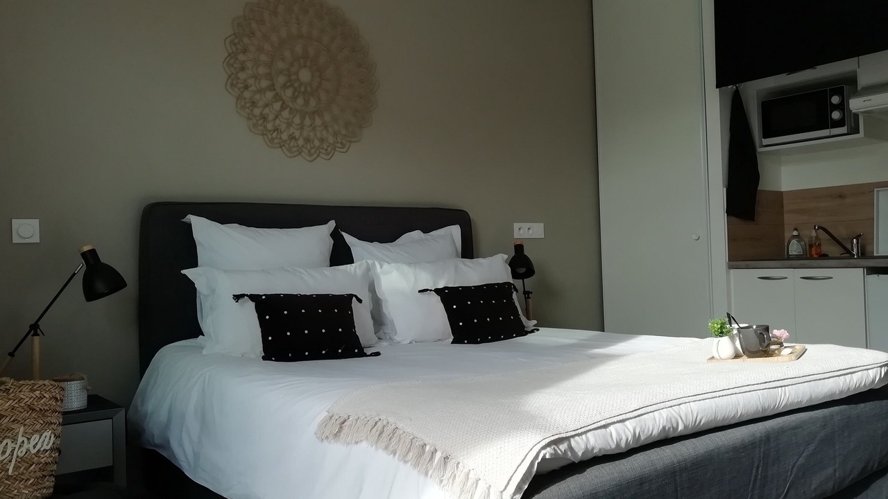 Photo of Bedroom in Eguilles