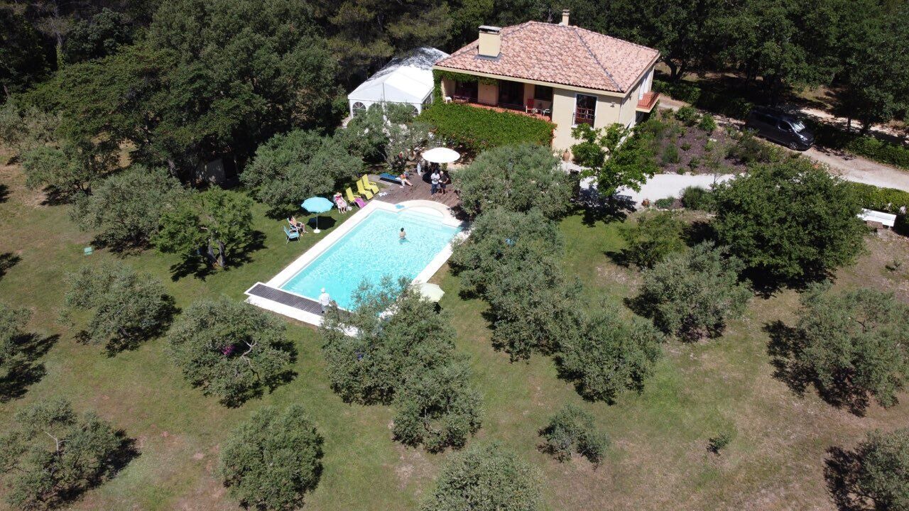 Photo of Outdoor in Simiane-Collongue