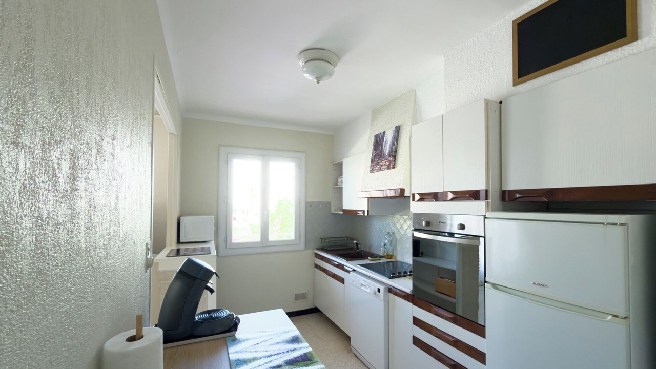 Photo of Kitchen in Le Grau-Du-Roi