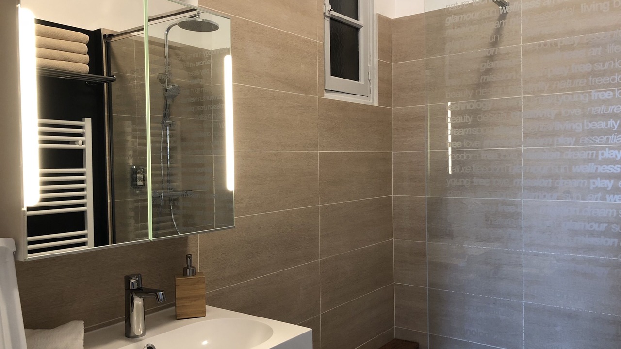 Photo of Bathroom in Salon-de-Provence