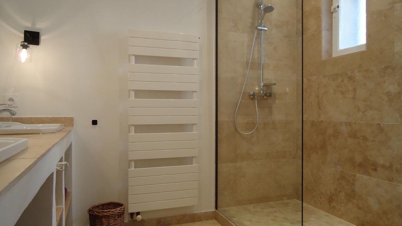 Photo of Bathroom in St.-Remy-de-Provence