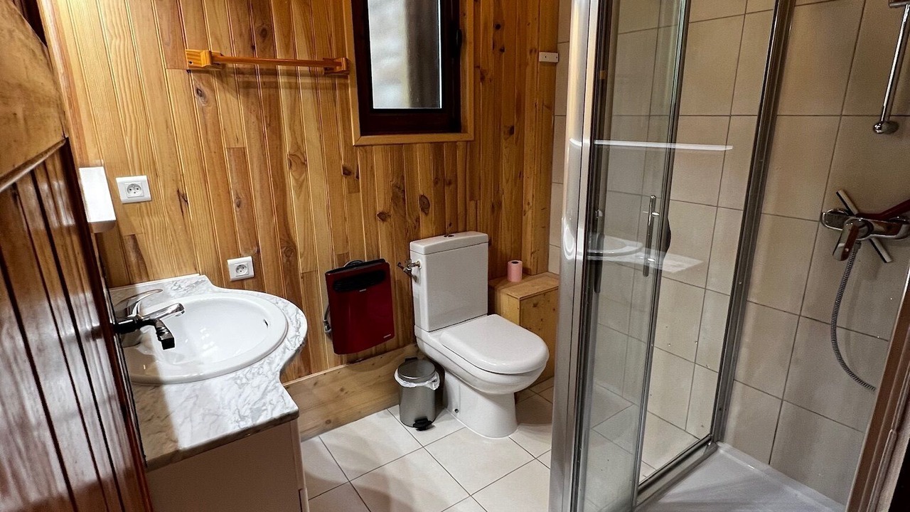 Photo of Bathroom in Allos