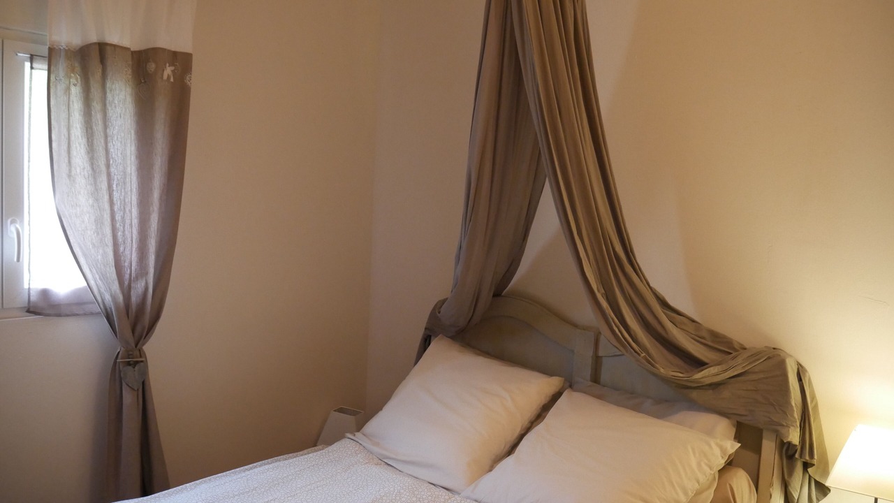 Photo of Bedroom in Cuges-les-Pins
