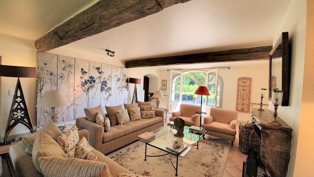 Photo of Livingroom in Saint-Andiol