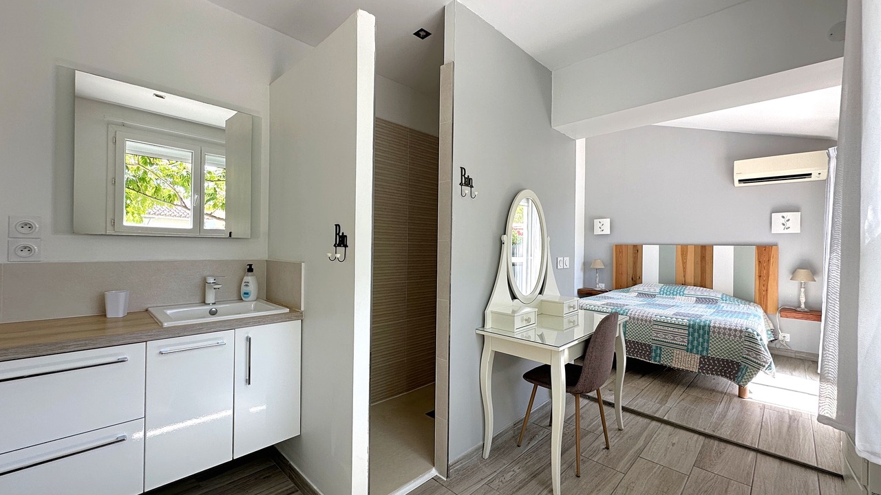 Photo of Bedroom in Saint-Cyprien Plage