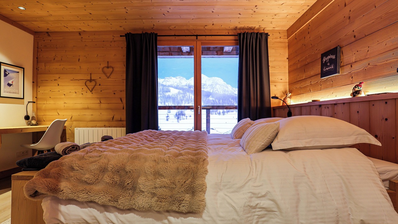 Photo of Bedroom in Montgenevre