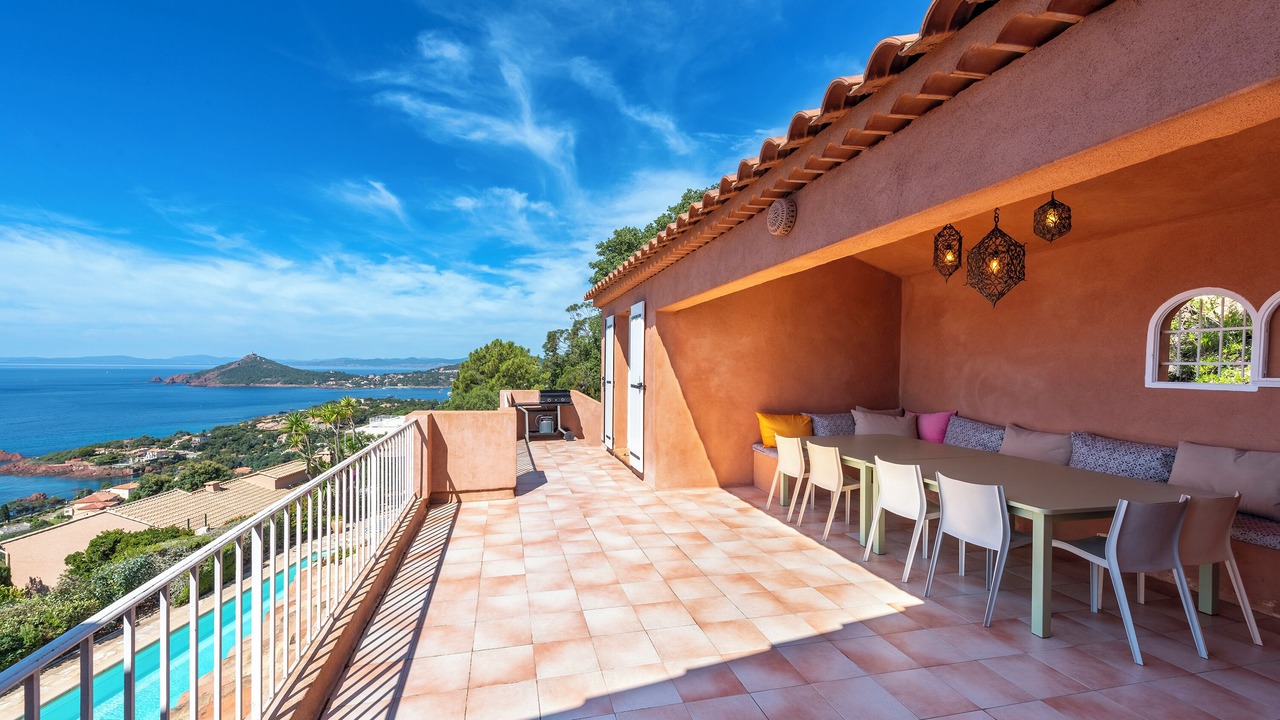 Photo of Outdoor in Antheor