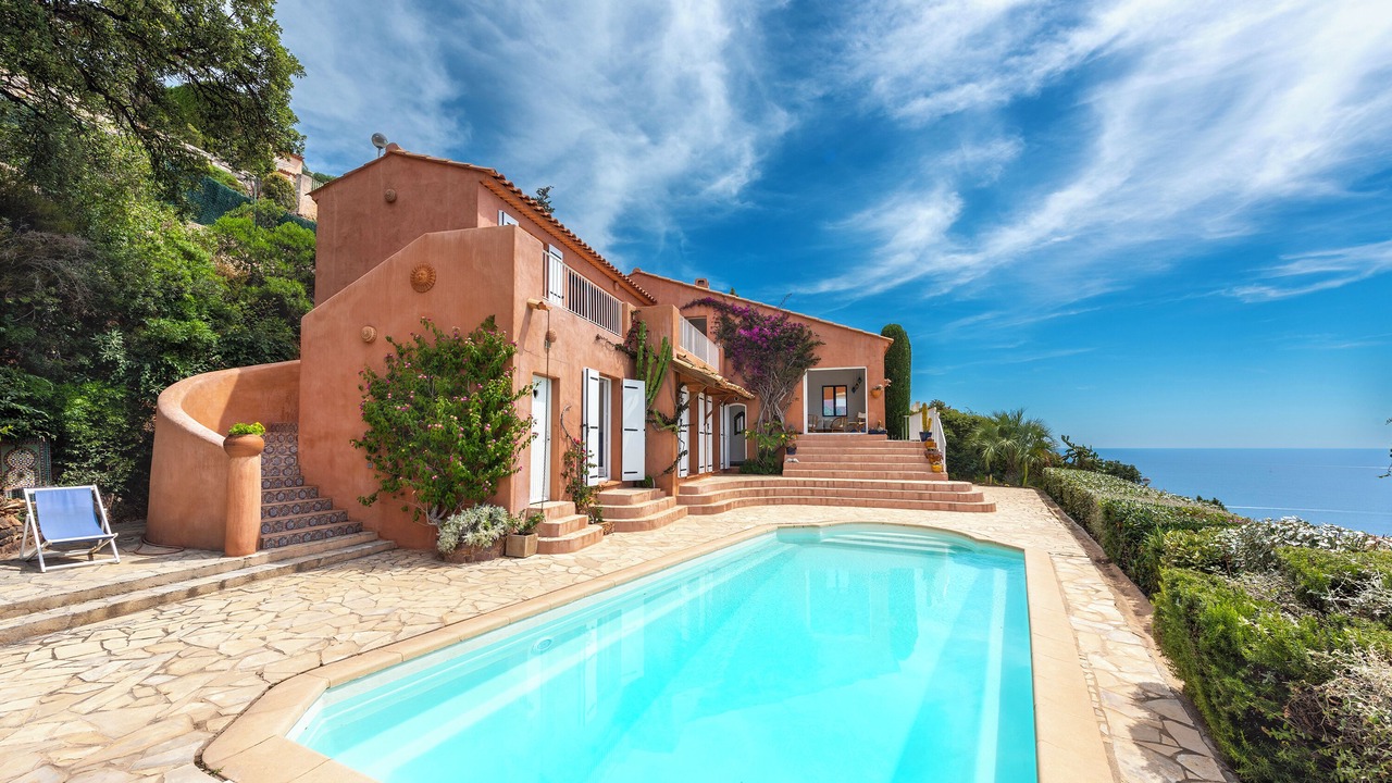 Photo of Outdoor in Antheor