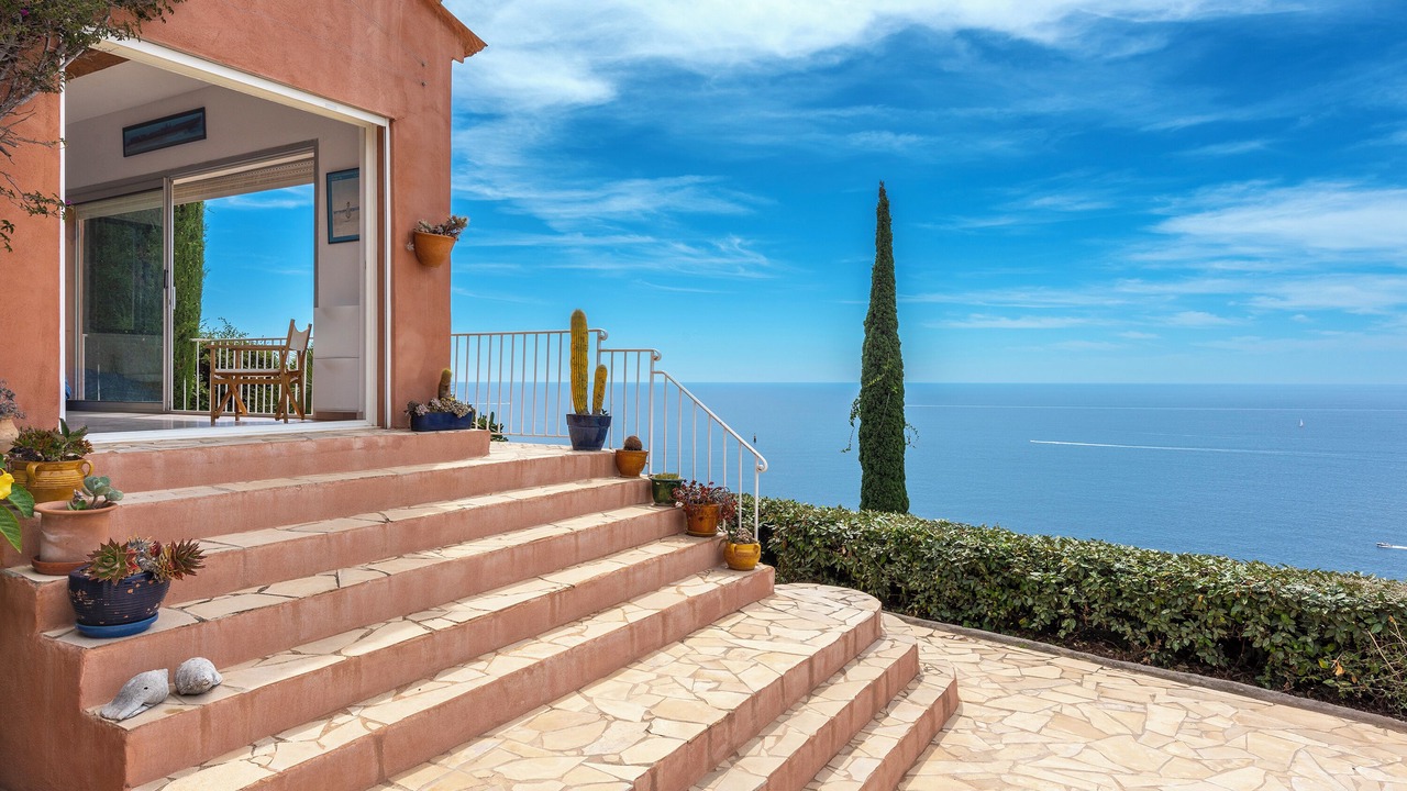 Photo of Outdoor in Antheor