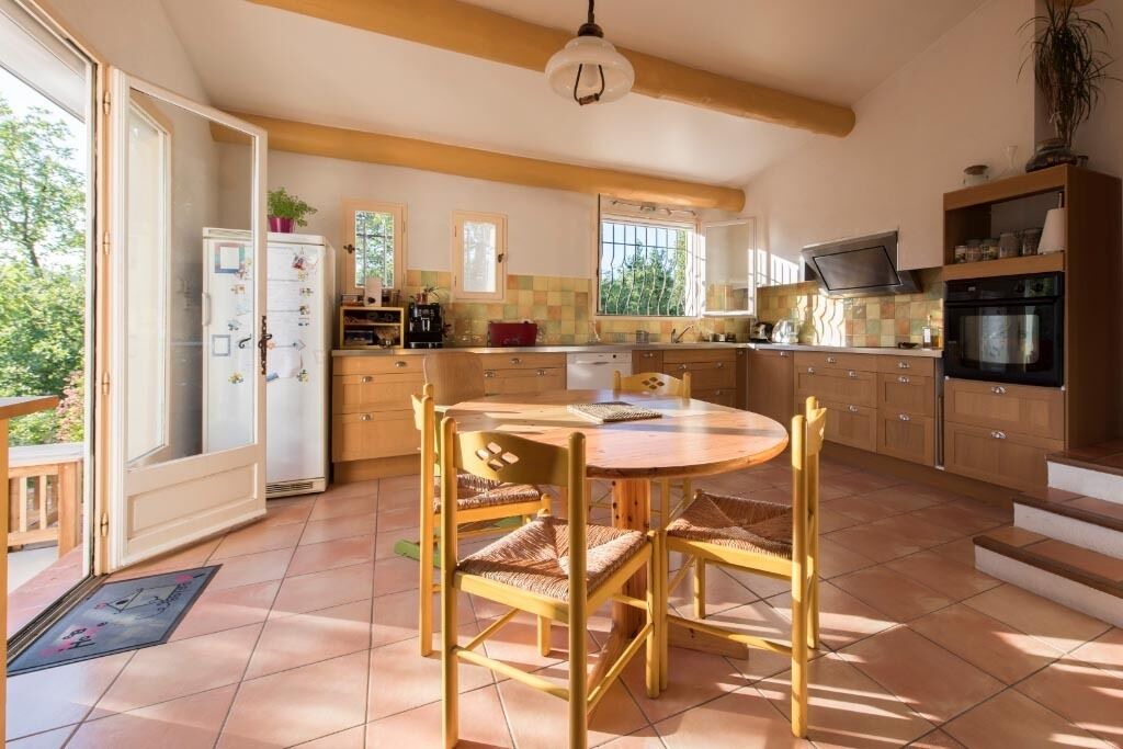 Photo of Kitchen in Saint-Raphael