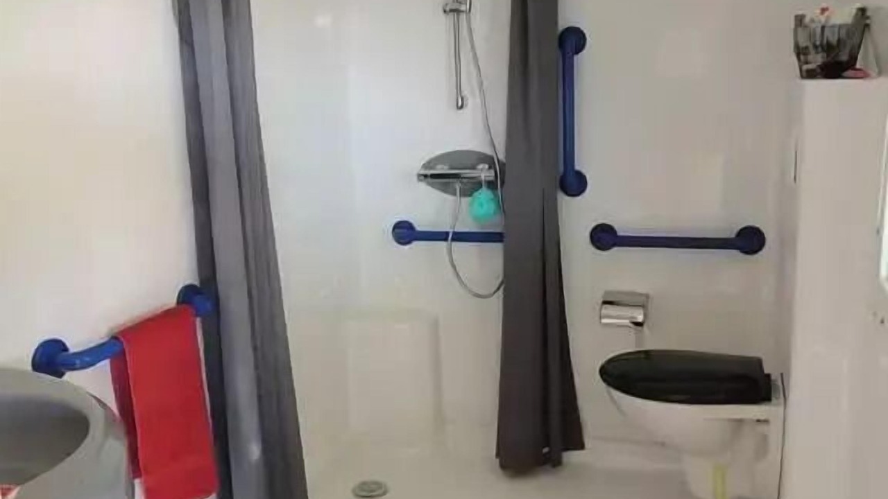 Photo of Bathroom in Boisseron