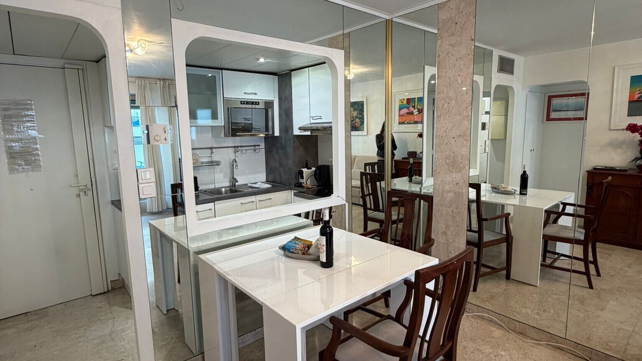 Photo of Kitchen in Carre d'Or