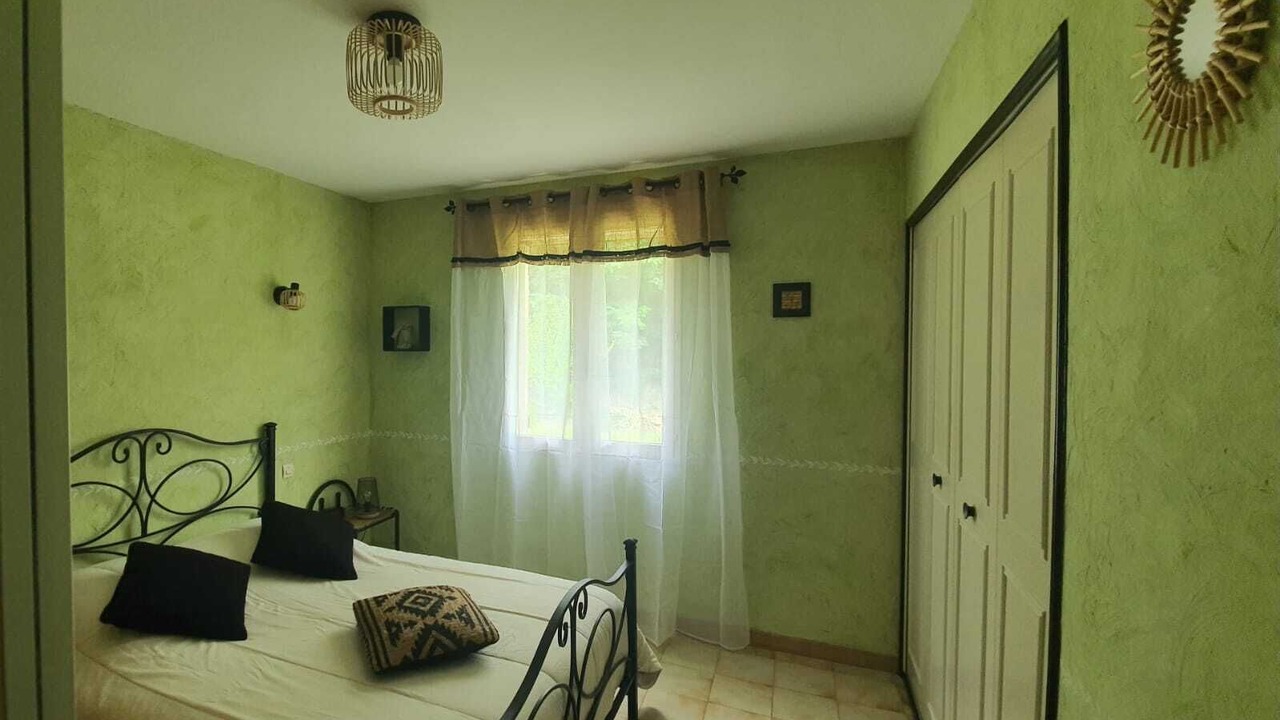 Photo of Bedroom in Eyguieres
