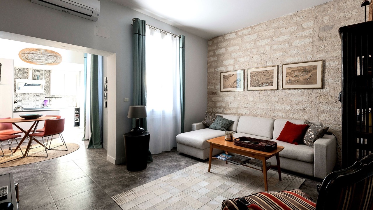 Photo of Livingroom in Aigues-Mortes Medieval City
