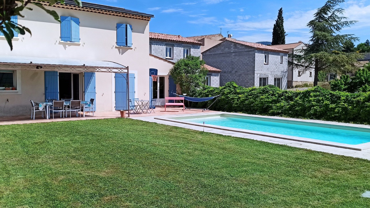 Photo of Outdoor in Cabrieres-dʼAigues