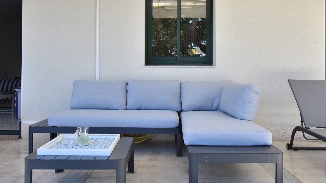 Photo of Livingroom in California - Pezou