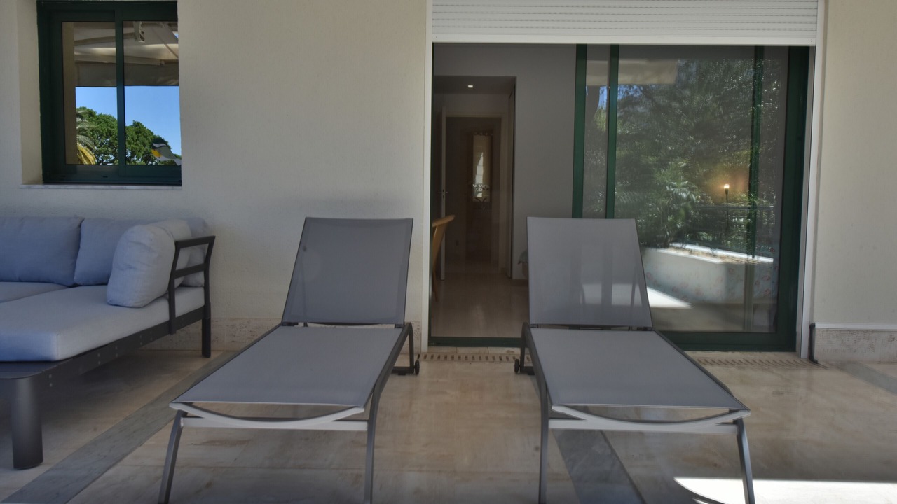 Photo of Patio Balcony in California - Pezou