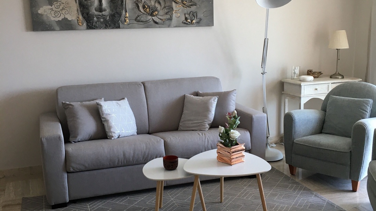 Photo of Livingroom in California - Pezou