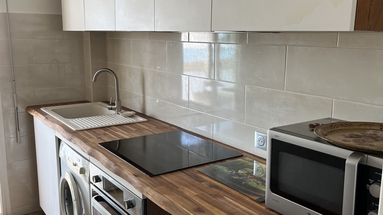Photo of Kitchen in California - Pezou