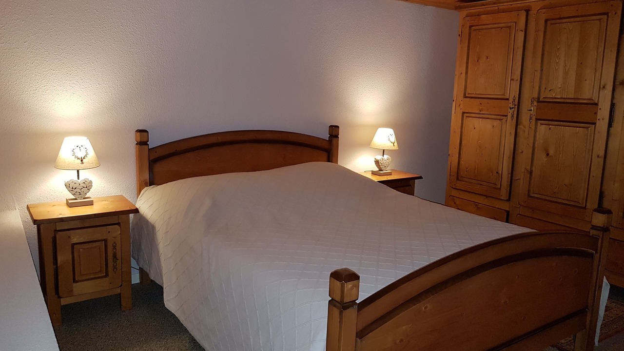Photo of Bedroom in Enchastrayes