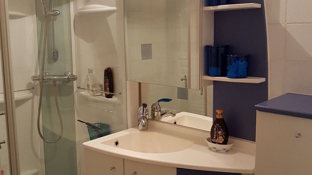 Photo of Bathroom in Enchastrayes