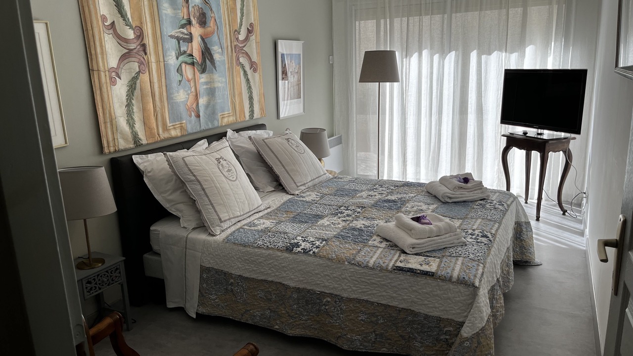 Photo of Bedroom in Avignon City Centre