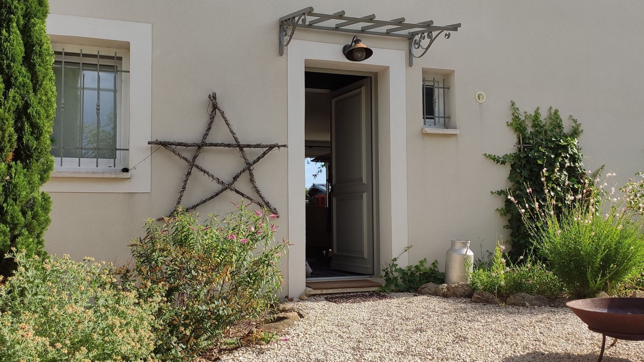 Photo of Outdoor in Cabrieres-dʼAigues