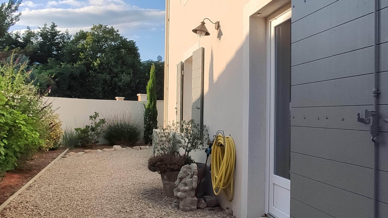 Photo of Outdoor in Cabrieres-dʼAigues