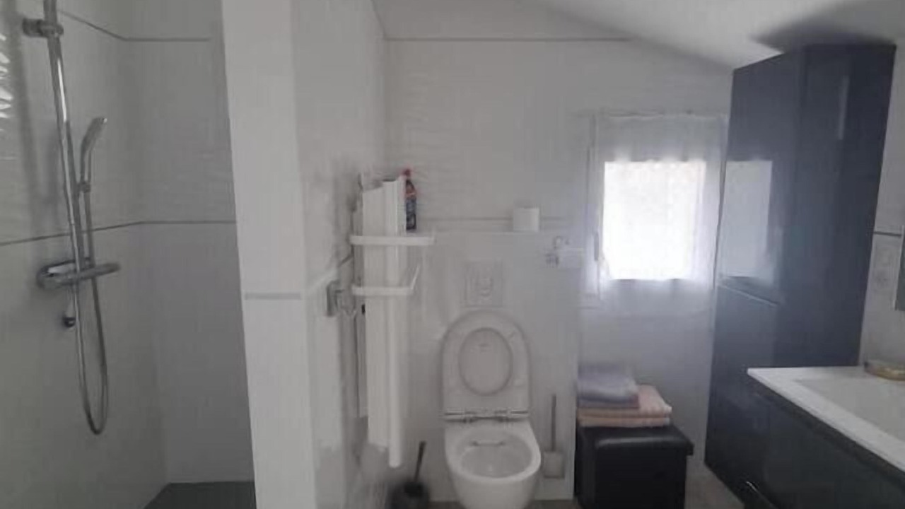 Photo of Bathroom in Grans